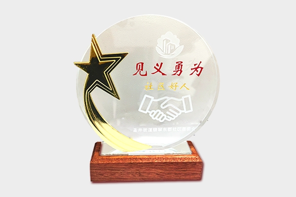 點贊丨“逆行”真英雄，救火顯擔(dān)當(dāng)！